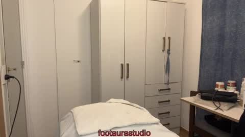 footaurastudio online show from March 1, 2:46 am