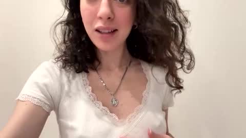 Snapshot of forbiddennvelvet chatting on November 15, 3:30 pm forbiddennvelvet online show from November 15, 3:30 pm