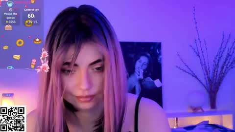 forevarrr online show from March 13, 9:05 am