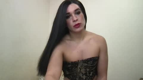 Snapshot of formemagicwords chatting on February 9, 11:04 pm Magicwordsforme online show from February 9, 11:04 pm