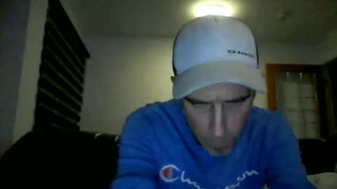 Snapshot of fouraide42 chatting on November 17, 4:40 am fouraide42 online show from November 17, 4:40 am