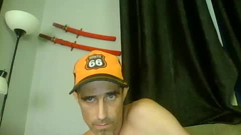 Snapshot of fouraide42 chatting on July 10, 1:21 am fouraide42 online show from July 10, 1:21 am