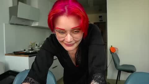 Snapshot of fox_and_dog chatting on June 18, 4:00 pm Senya subscribe to telegram channel online show from June 18, 4:00 pm