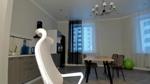 Snapshot of fox_beauty chatting on November 27, 2:13 am Kira online show from November 27, 2:13 am