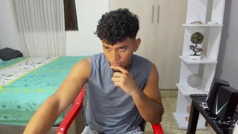 Snapshot of fox_evans chatting on November 20, 6:02 am Fox online show from November 20, 6:02 am