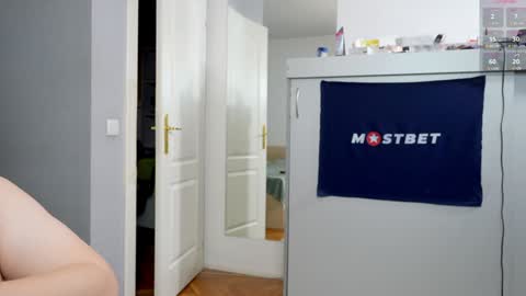 Snapshot of foxeslovefoxes chatting on December 6, 2:49 pm CUSTOM PHOTOS AND VIDEOS - online show from December 6, 2:49 pm