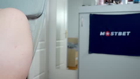 Snapshot of foxeslovefoxes chatting on January 7, 11:48 am CUSTOM PHOTOS AND VIDEOS - online show from January 7, 11:48 am