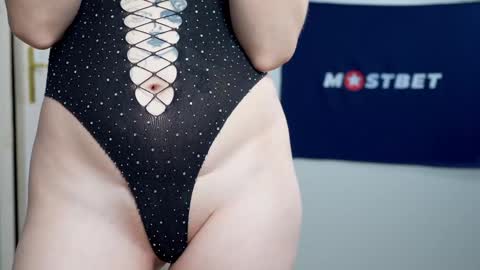 Snapshot of foxeslovefoxes chatting on January 10, 6:28 pm CUSTOM PHOTOS AND VIDEOS - online show from January 10, 6:28 pm