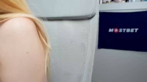 Snapshot of foxeslovefoxes chatting on January 11, 5:29 pm CUSTOM PHOTOS AND VIDEOS - online show from January 11, 5:29 pm