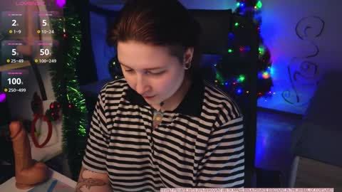 Snapshot of foxgirlandmerguis chatting on December 25, 11:33 am Belinda online show from December 25, 11:33 am