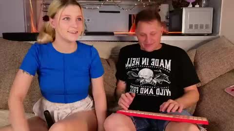 We are a couple Leo and Sofiayou are always welcome here online show from April 13, 9:31 pm