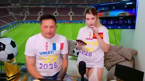 We are a couple Leo and Sofiayou are always welcome here online show from June 24, 7:13 pm