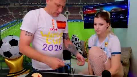 We are a couple Leo and Sofiayou are always welcome here online show from June 27, 7:19 pm