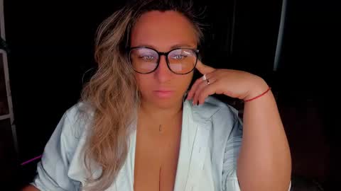 Kris online show from September 29, 2:27 am