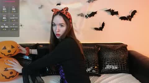 andice online show from October 31, 6:47 am