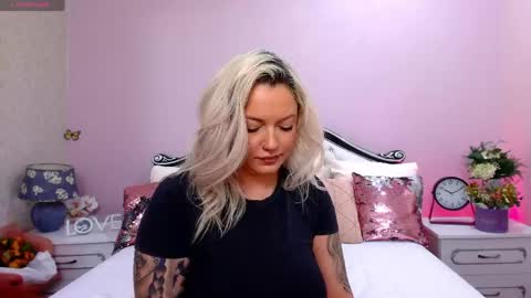 Clarise online show from May 12, 5:43 pm