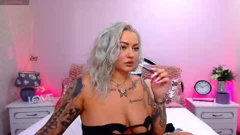 Clarise online show from June 18, 5:39 pm