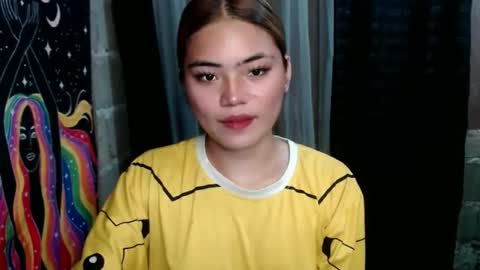 Snapshot of foxxypennyx chatting on November 7, 4:12 am Cheska online show from November 7, 4:12 am