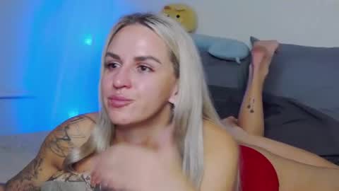 Snapshot of foxy_kimmi chatting on July 26, 6:43 am Foxy Kimmi online show from July 26, 6:43 am