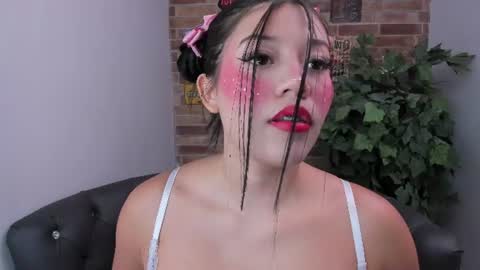 Loren online show from July 2, 11:05 am