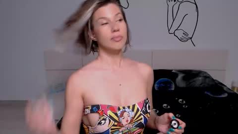 Fox online show from October 25, 9:42 pm