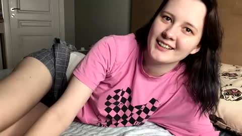 Snapshot of foxydollkate chatting on September 17, 8:27 am Kate online show from September 17, 8:27 am