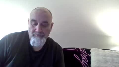 foxyfang online show from May 22, 1:17 pm