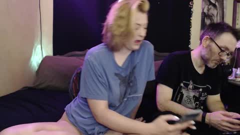 Snapshot of foxymalloryknoxy69 chatting on November 13, 6:51 pm Mallory Koxx online show from November 13, 6:51 pm