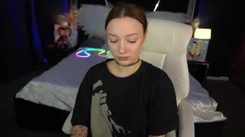 Maya online show from February 20, 2:17 pm