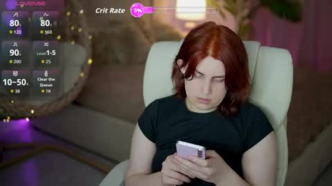 Snapshot of foxyrayy chatting on May 18, 12:44 pm F O X online show from May 18, 12:44 pm