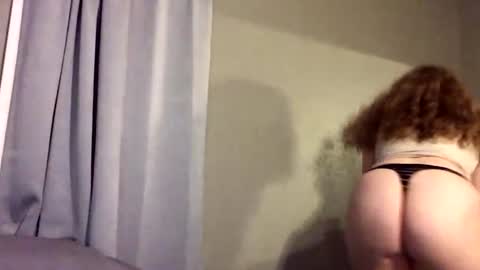 foxyred63 online show from June 15, 4:47 am