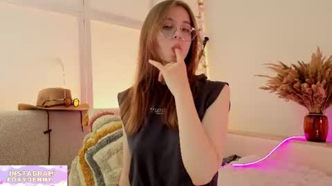 foxysecret_ online show from June 12, 6:29 pm
