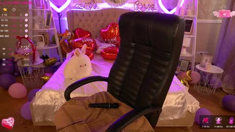 Snapshot of foxyshyyy chatting on February 8, 10:29 am Inna online show from February 8, 10:29 am