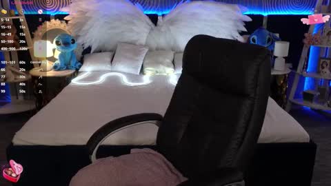 Snapshot of foxyshyyy chatting on November 6, 6:47 am Inna online show from November 6, 6:47 am