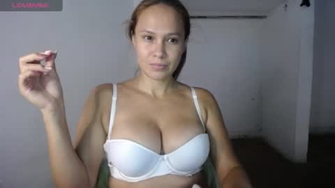 Snapshot of foxysweet08 chatting on June 16, 9:17 pm Dulce online show from June 16, 9:17 pm