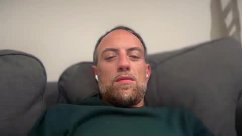 Snapshot of fra___ chatting on November 17, 11:32 pm fra___ online show from November 17, 11:32 pm