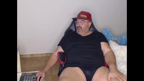 Snapshot of fraboys chatting on November 12, 7:20 am Fraboys online show from November 12, 7:20 am