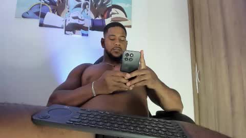 IM FRAIDER online show from May 1, 2:32 pm