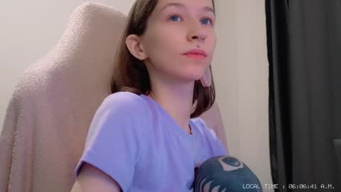 Snapshot of fran_bow chatting on December 26, 3:06 am fran_bow online show from December 26, 3:06 am