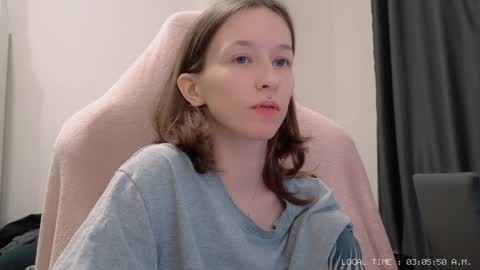 Snapshot of fran_bow chatting on January 6, 12:05 am fran_bow online show from January 6, 12:05 am