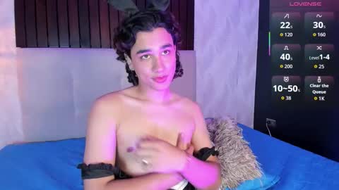 fran_smiths online show from March 11, 8:59 pm