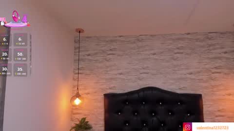 Snapshot of francesca_bbw chatting on October 5, 5:33 pm online show from October 5, 5:33 pm