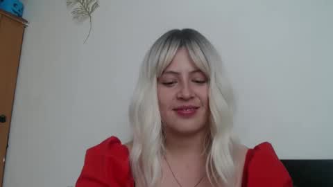 Snapshot of francescaasmith chatting on February 24, 9:09 pm Francesca online show from February 24, 9:09 pm