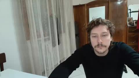 francesco_831115 online show from February 2, 6:50 pm