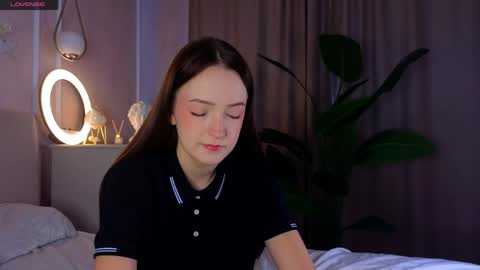 Marybrown eye Katy gray eye online show from March 4, 6:08 am