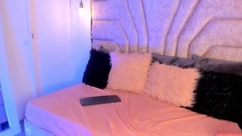 Snapshot of francheska121 chatting on October 2, 8:16 pm francheska121 online show from October 2, 8:16 pm