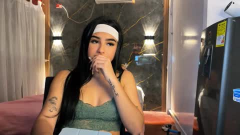 Snapshot of francheska_baby chatting on September 11, 6:35 am Dynamic roles online show from September 11, 6:35 am
