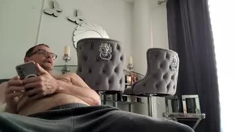 franciscomalin online show from June 19, 5:56 am
