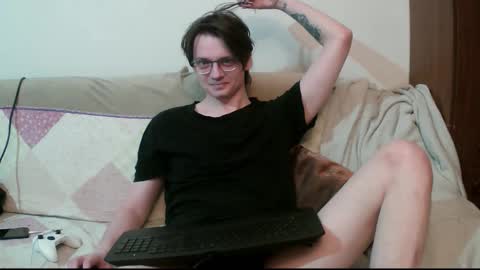 Snapshot of francisgray chatting on March 8, 2:04 am Frank online show from March 8, 2:04 am