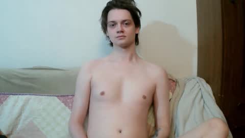 Snapshot of francisgray chatting on March 10, 12:59 am Frank online show from March 10, 12:59 am